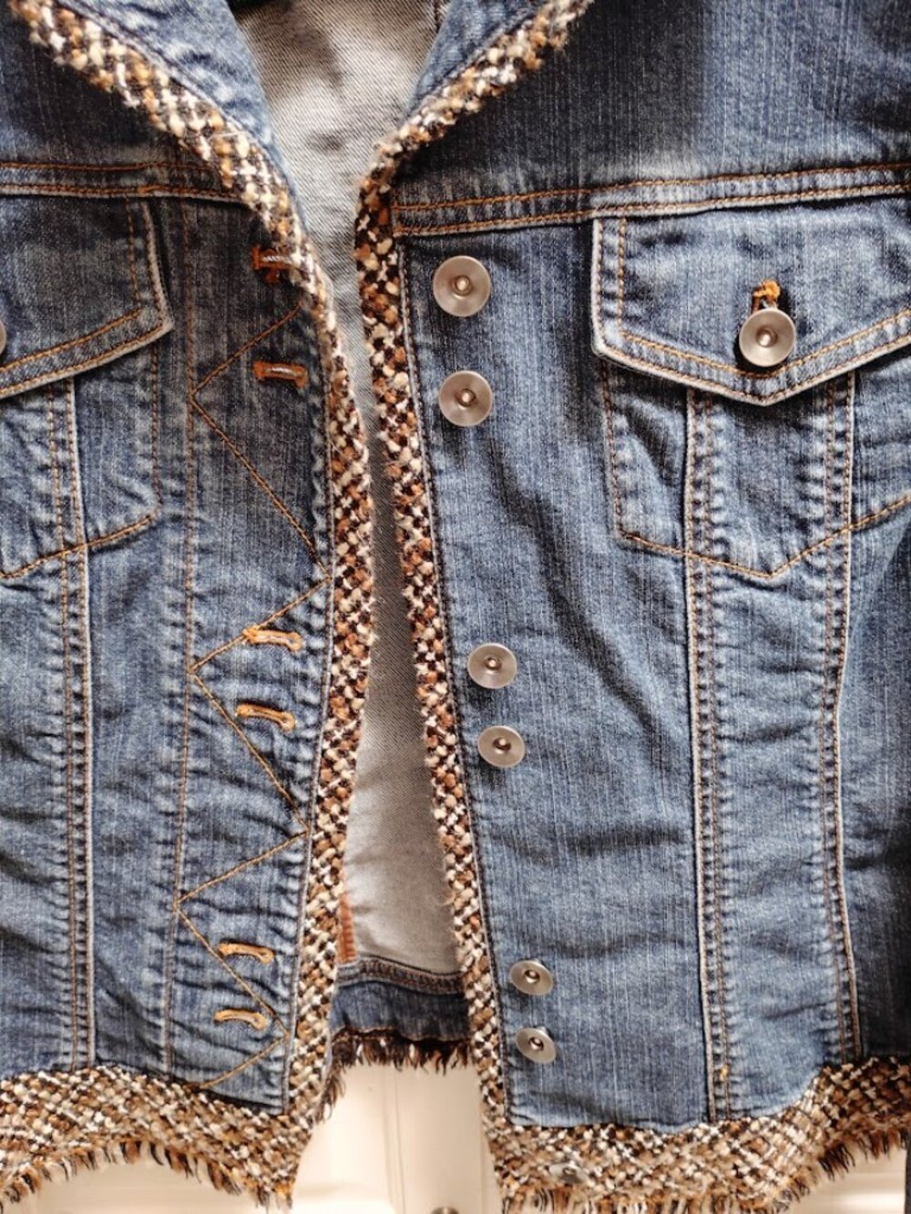Coldwater Creek Women's Denim Jacket sz 6 - Picture 3 of 8